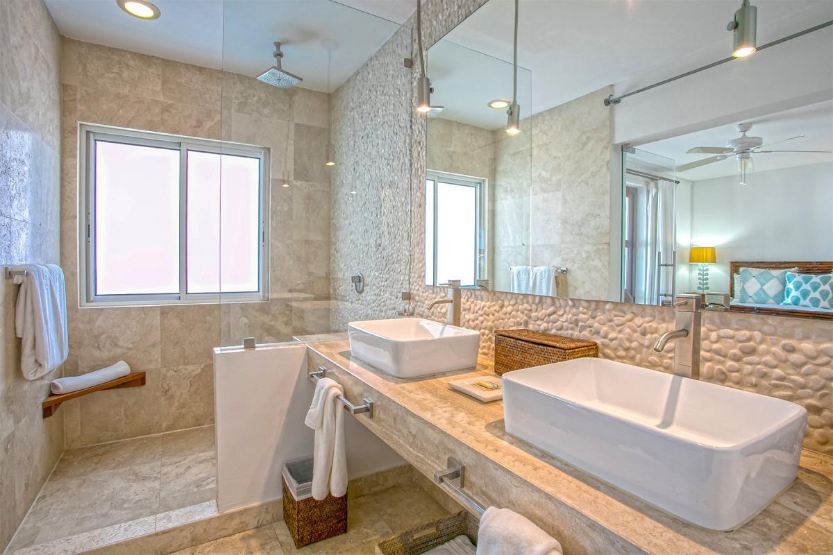 Villa Rental St Martin - Shower bathroom room 1